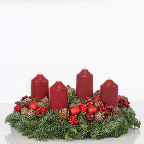 Adventskranz 30 cm Nobilis mit Beeren, Zapfen und Kerzen in bordeaux rot 2