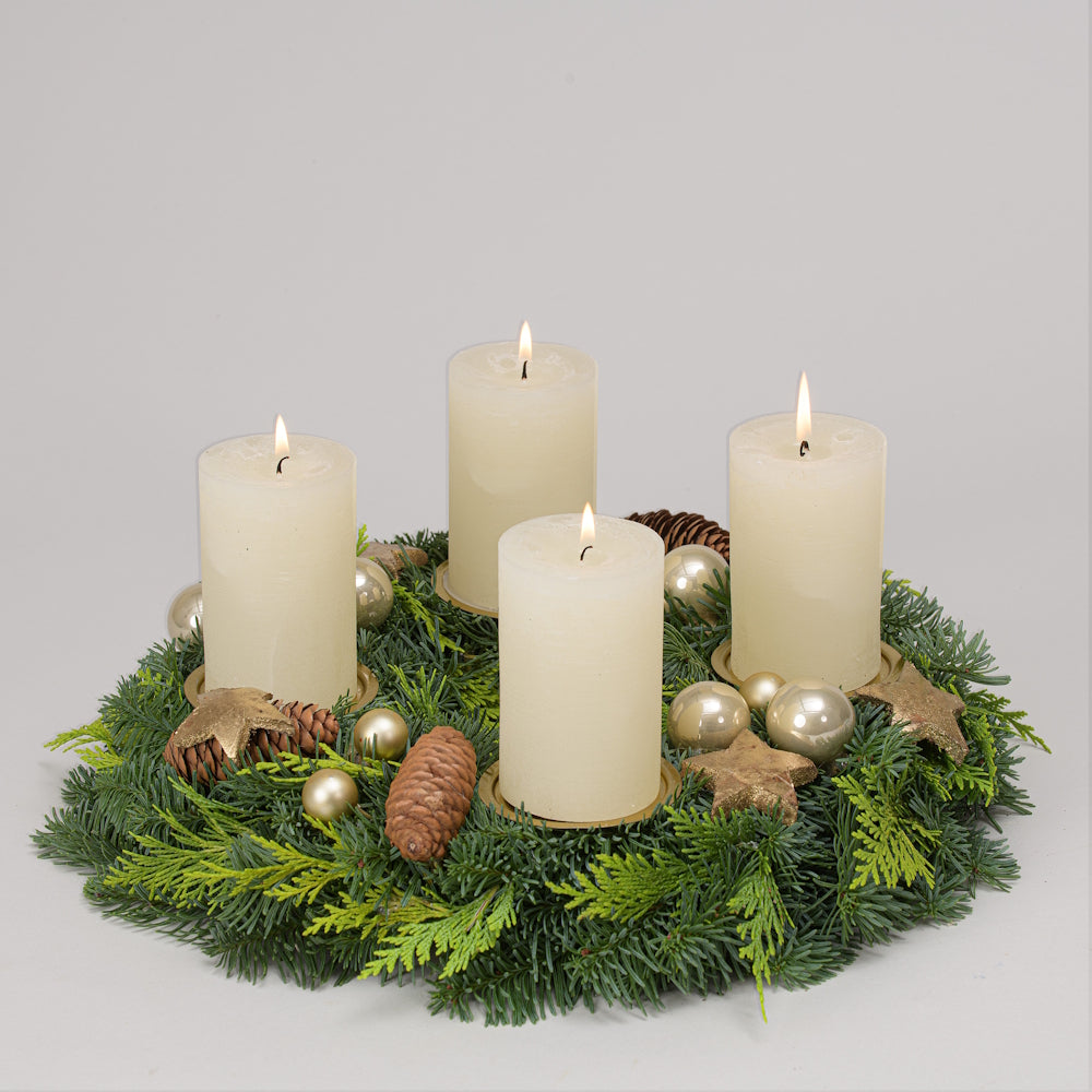 Adventskranz 30 cm Nobilis und Zypresse mit rustikalen Kerzen in creme weiß 2