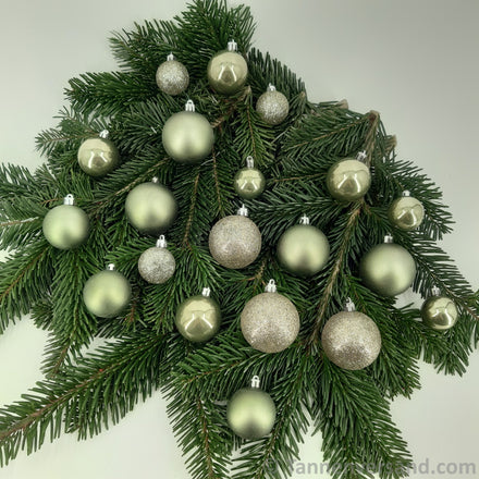 Weihnachtskugel Bruchfest Moosgrün 6 cm Glanz Matt Glitter Mix 1